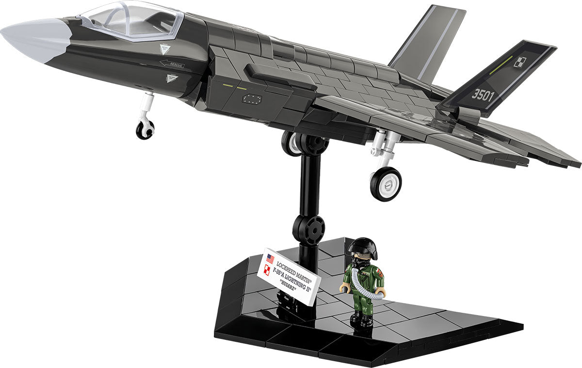COBI 5904 - F-35A LIGHTNING II "HUSARZ" (PRE-COMMANDE)