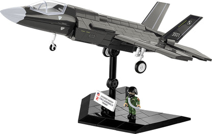 COBI 5904 - F-35A LIGHTNING II "HUSARZ" (PRE-COMMANDE)